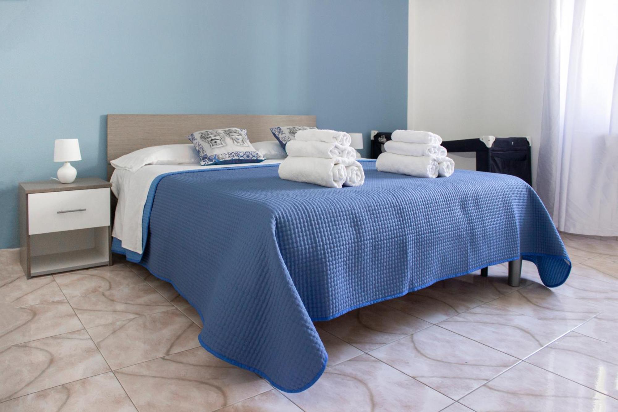 Apartment Casa Rosa Sul Mare Capo dʼOrlando